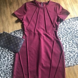 Express Dress with exposed zipper in back